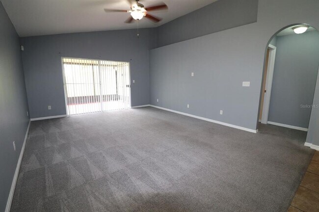 Building Photo - 324 Red Kite Dr