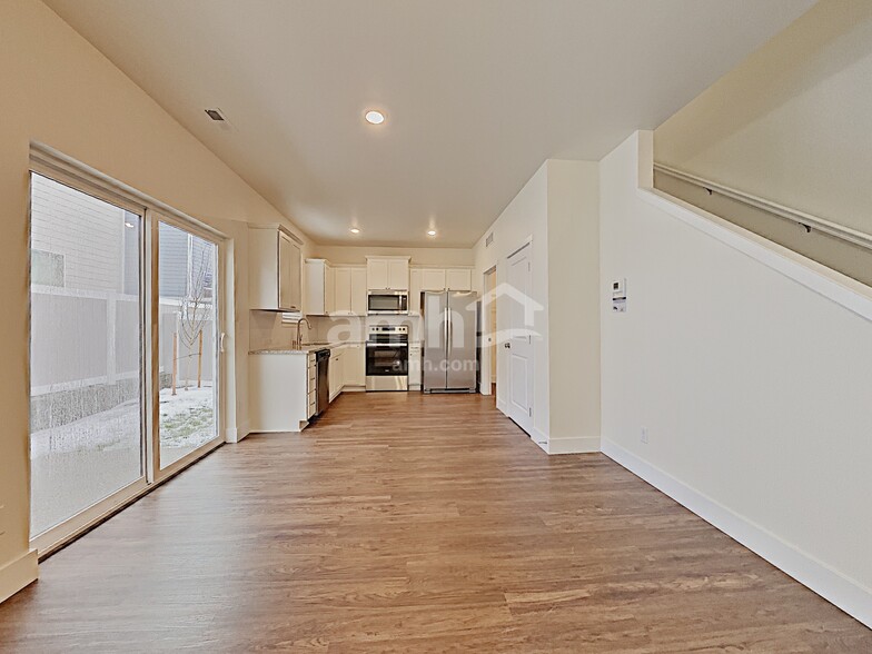 Building Photo - 2108 104th Dr SE