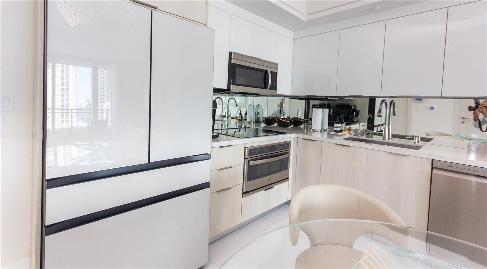 Building Photo - 92 SW 3rd St