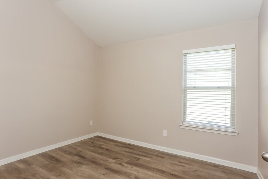 Building Photo - 5992 Nile Ct