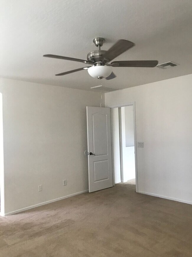 Building Photo - 14666 W Mauna Loa Ln