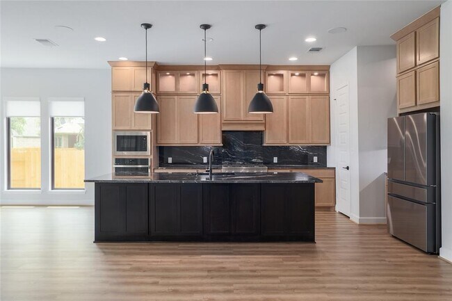 Building Photo - 1408 Logan Del Wy