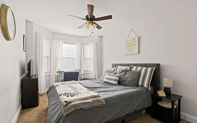 Building Photo - 3 Bedroom Townhome in Cornerstone