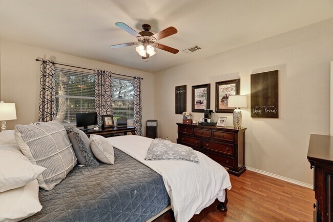 Building Photo - 2508 Sonoma Cv