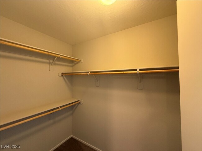 Building Photo - 6137 Scarlet Leaf St