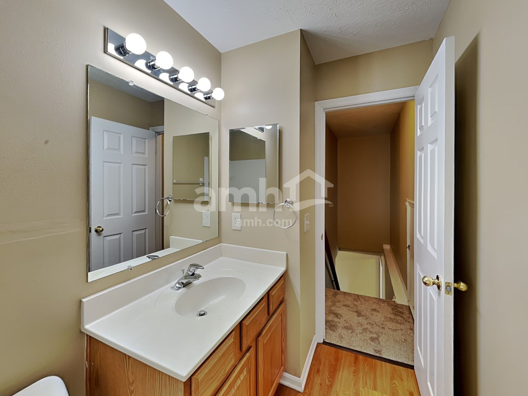 Building Photo - 6083 Weber Oaks Dr