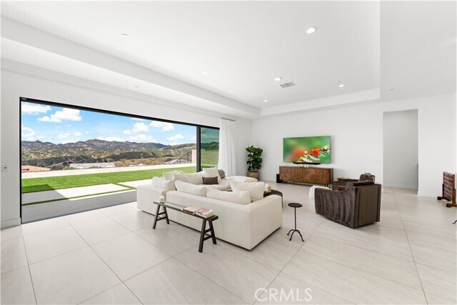 Building Photo - 12525 Silver Spur Ct