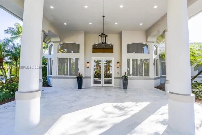 Building Photo - 19754 Dinner Key Dr