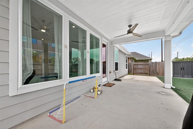 Building Photo - 12610 Northwood Colony Trl
