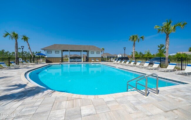 Building Photo - 282 Boggy Creek Way