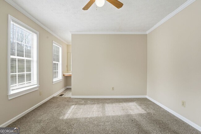 Building Photo - 1015 Plantation Way