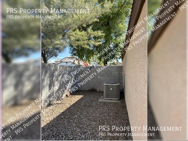 Building Photo - 1744 E Robin Ln