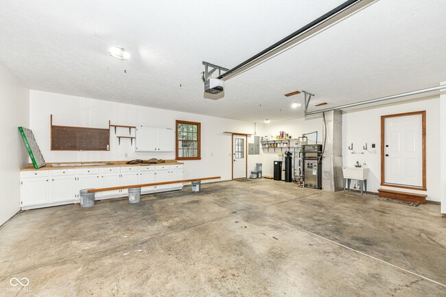 Building Photo - 133 Patriots Landing Dr