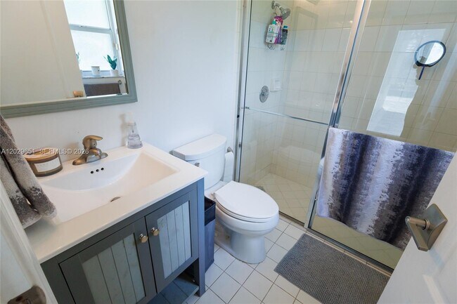 Building Photo - 280 Landings Blvd