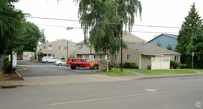 Building Photo - Park Avenue Apartments