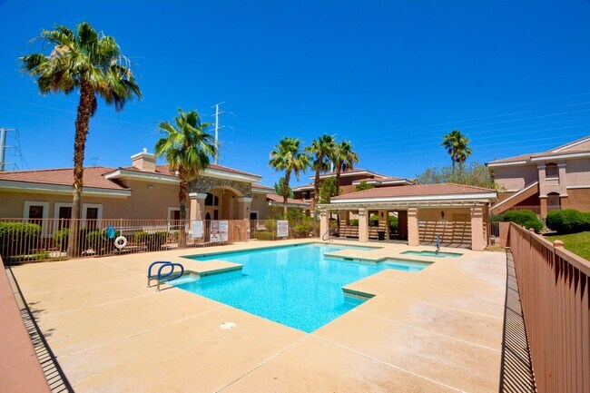 Building Photo - Beautiful 2BR / 2BA Renovated / Modern Condo In A Gated Complex.