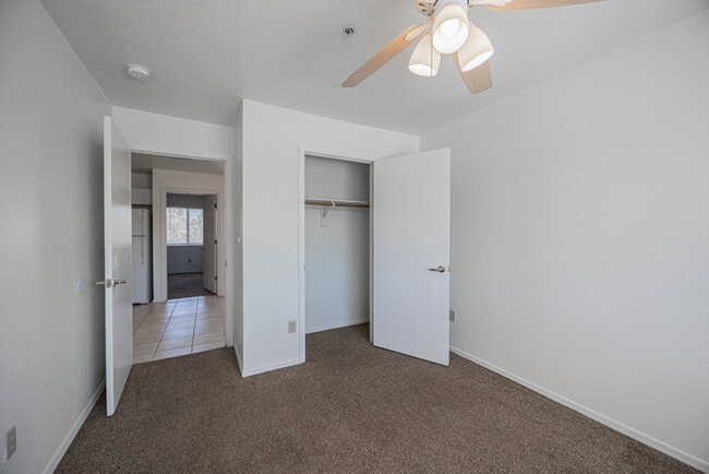 Building Photo - 16033 N 25th St