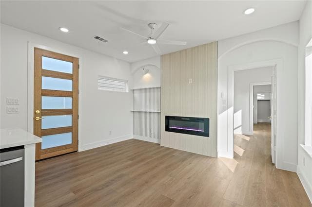 Building Photo - 2219 Hooper St