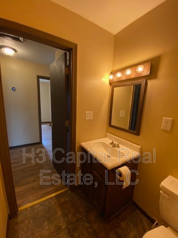 Building Photo - 908 Southard Pl