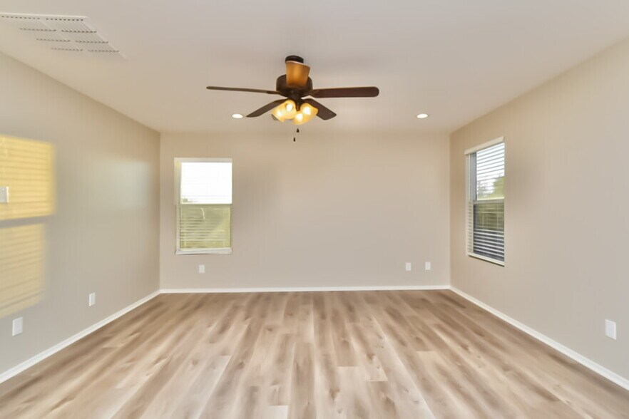 Building Photo - 6968 S Martlet Dr