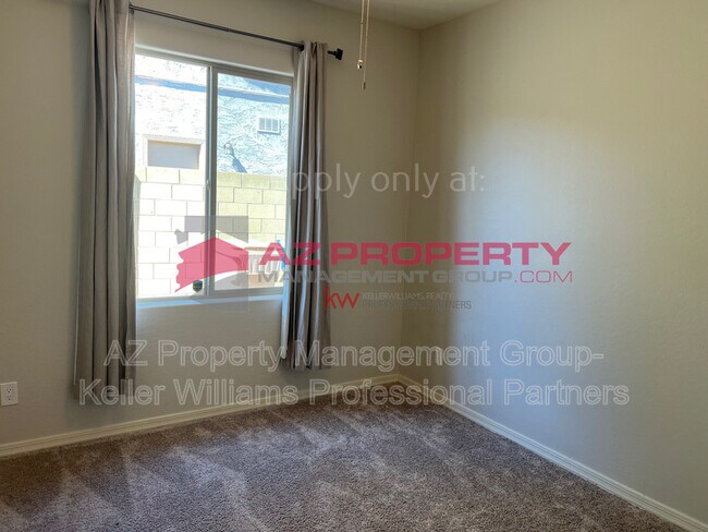 Building Photo - 2604 N Black Rock Rd