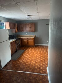 Building Photo - 452 E Sandusky St