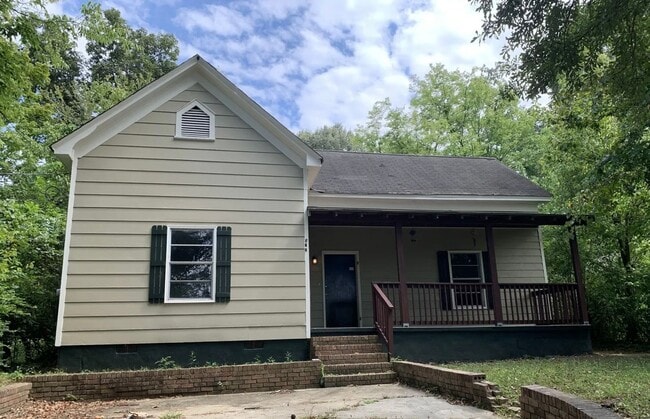 Primary Photo - 3 Bedroom, 1 Bathroom- Home in South Rome!