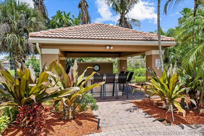 Building Photo - 3606 NW Adriatic Ln