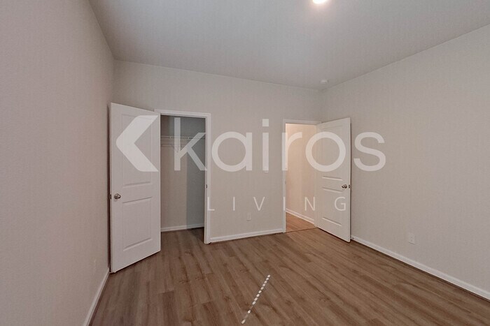 Building Photo - 3494 Bridgewood Dr