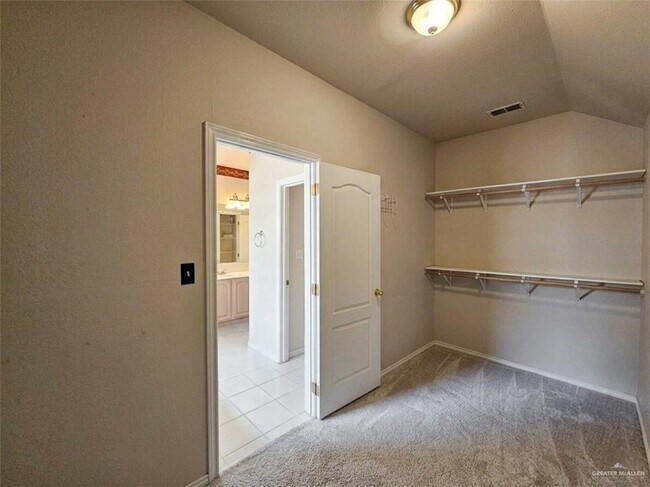 Building Photo - 26 Wisteria Dr