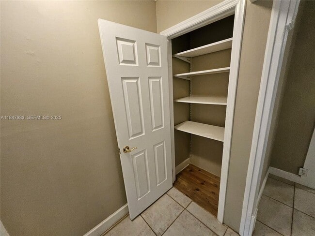 Building Photo - 38 SW 6th St