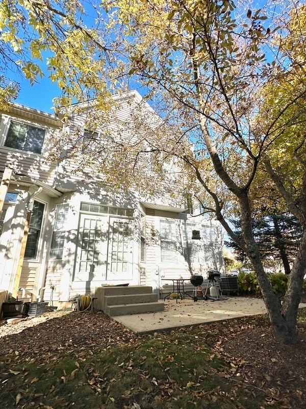 Building Photo - 2955 Talaga Dr