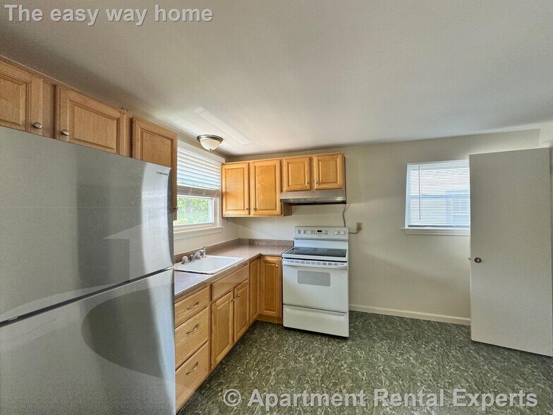 Building Photo - 99 Normandy Ave