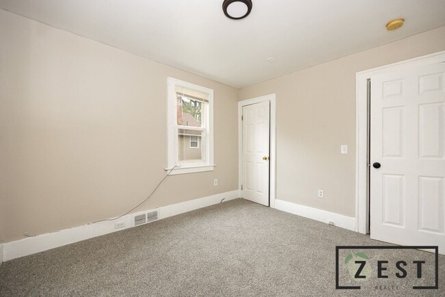 Building Photo - PRE LEASING! Beautiful 3 BEDROOM!