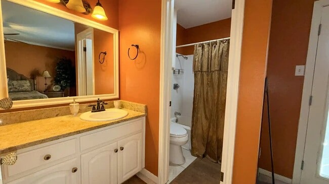 Building Photo - 15421 Seamount Cay Ct