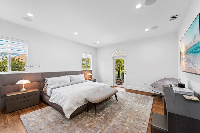 Building Photo - 5801 Melaleuca Rd