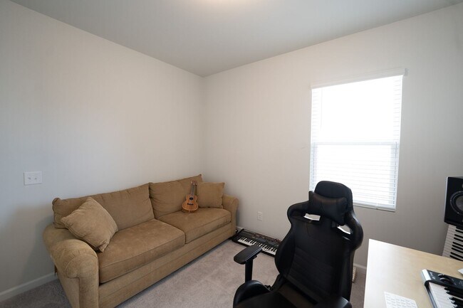 Building Photo - Coming Available!