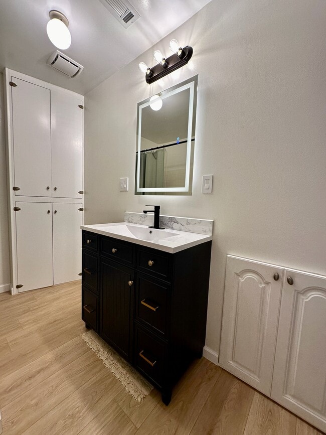 Building Photo - 7755 Mango Ave