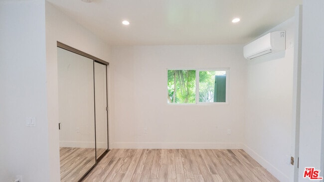 Building Photo - 488 S Willaman Dr