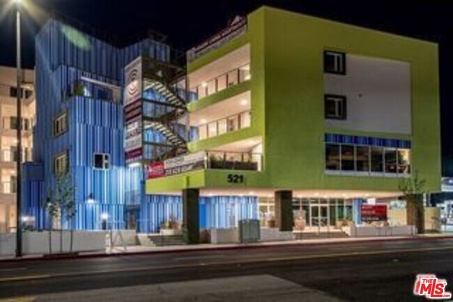 Building Photo - 521 W Colorado St