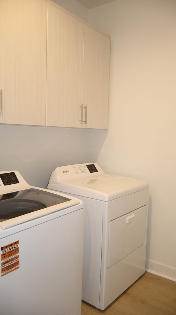 Building Photo - FOR RENT Amazing 4 bedrooms townhome in El Cajon City FOR RENT!!!!!!!!!!!!