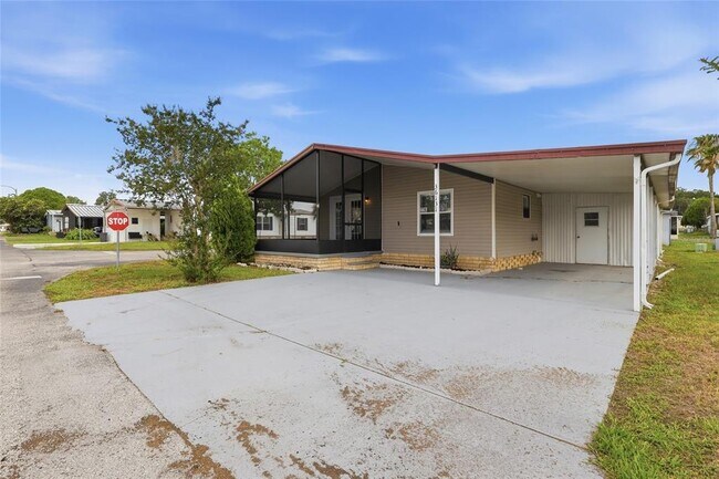 Building Photo - 36131 Zinnia Ave