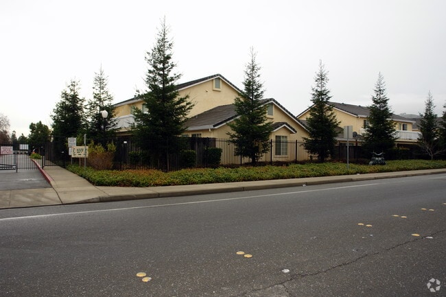 Building Photo - Walnut Grove Senior Apartments