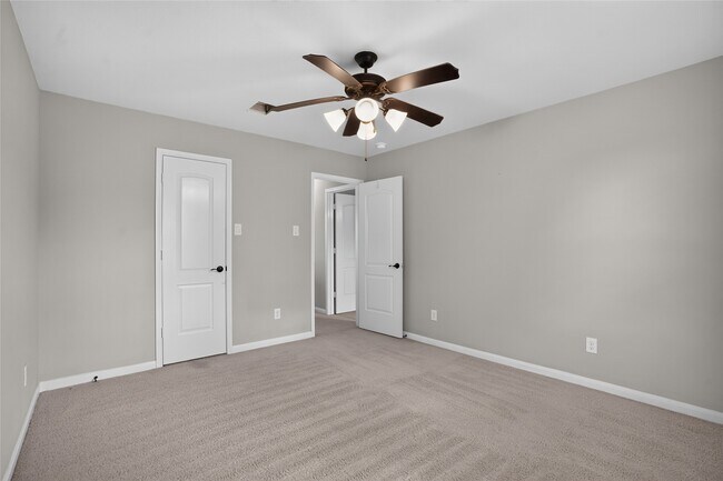 Building Photo - 7611 Dragon Pearls Ln