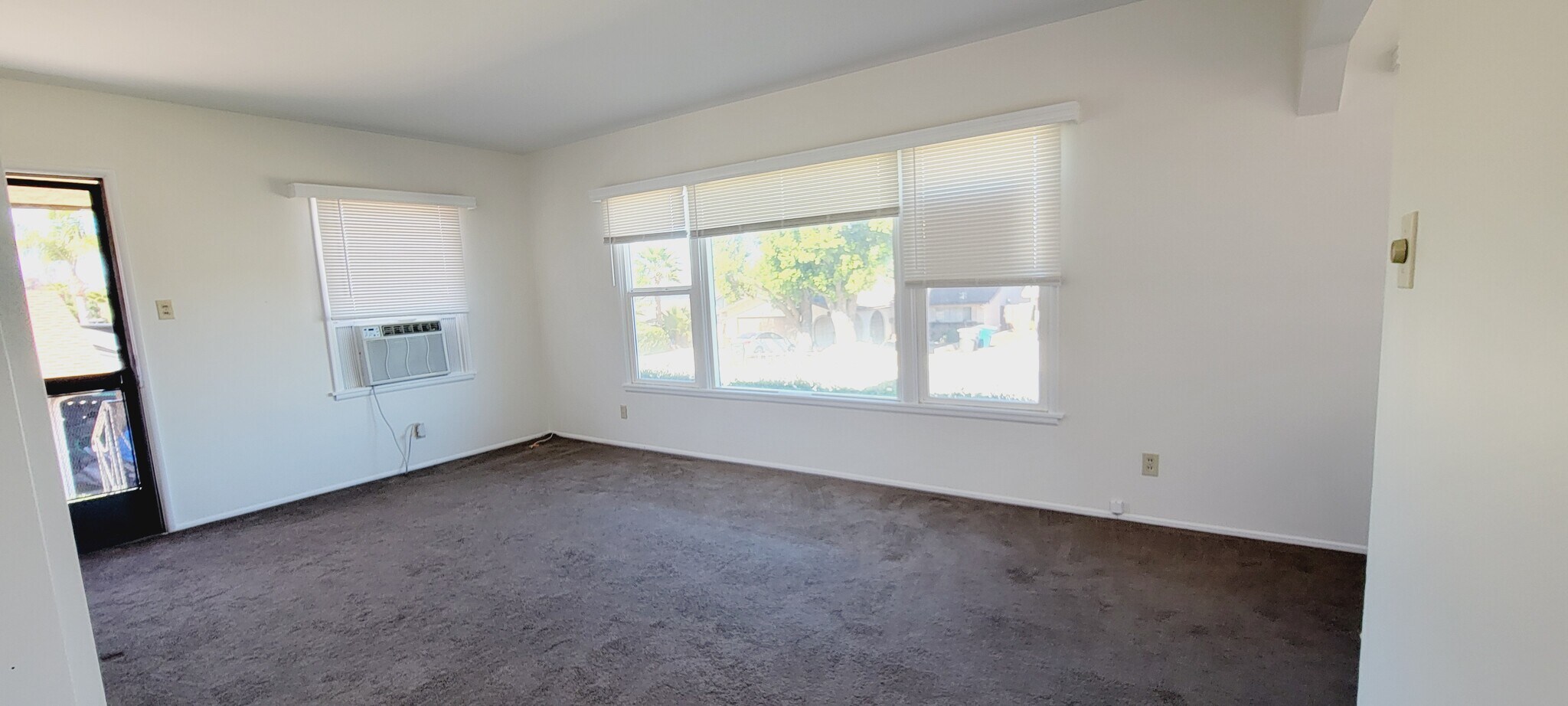 Building Photo - 16911 Glenetta Way