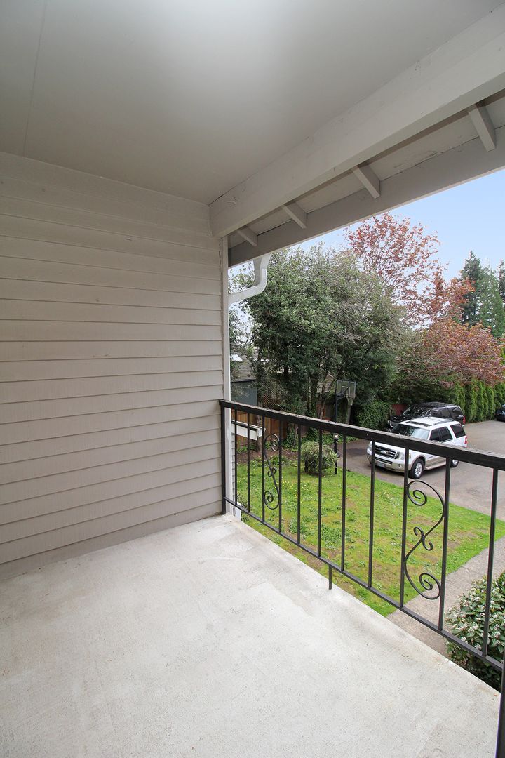 Building Photo - 2747-2757 SW Troy St