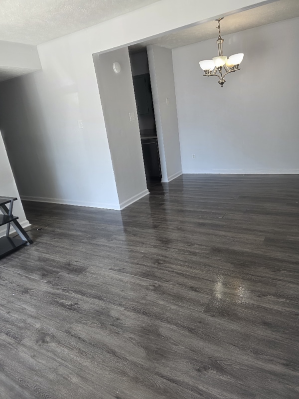 Building Photo - 615 Carter Ln