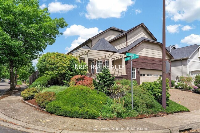 Building Photo - 14395 NW Lilium Dr