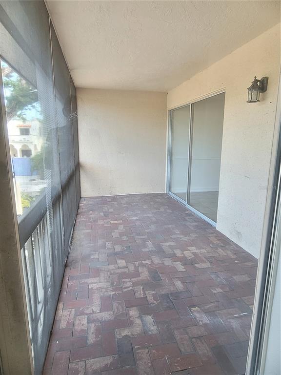 Building Photo - 3360 S Osprey Ave