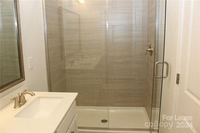 Building Photo - 922 Sagecroft Ln
